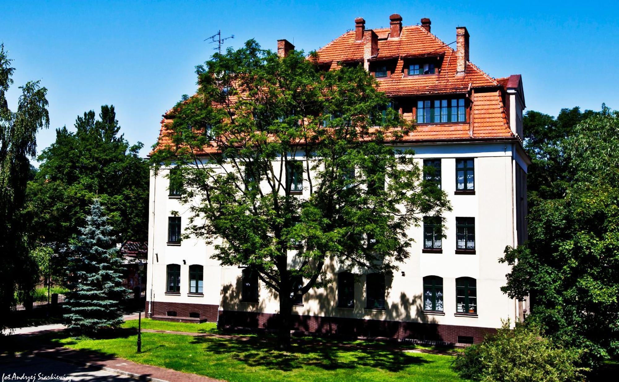Hostel Ds Cztery Pory Roku Danzig Exterior foto